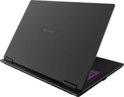 Portatīvais dators Gigabyte GAMING A18 Ryzen 7 260, RTX 5070