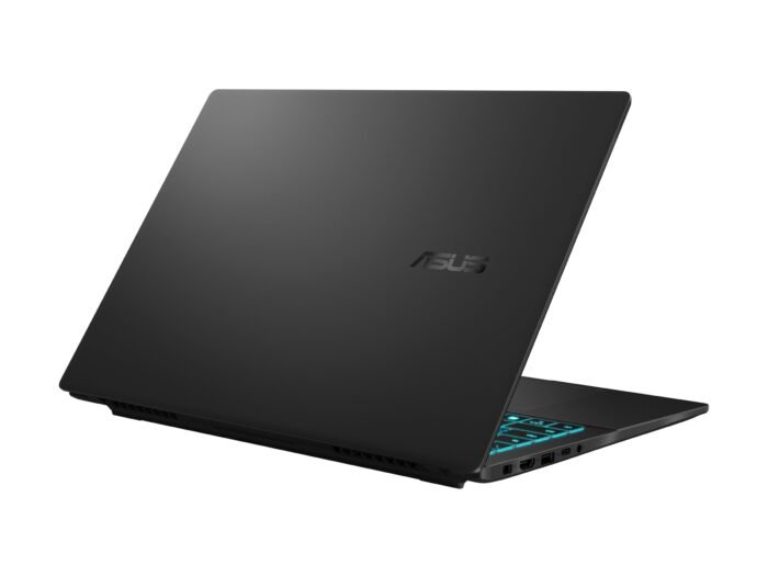 Asus | V16 V3607VP-RP020W | Matēti melns | 16" | WUXGA | 1920 x 1200 pikseļi | Pretapžilbināšanas | Intel Core 7 | 240H | 16 GB | DDR5 | Cietā diska ietilpība M.2 NVMe PCIe 4.0 SSD GB | Hibrīdā cietā diska (H-HDD) ietilpība 1000 GB | NVIDIA GeForce RTX 5070 | GDDR7 | 8 GB | Windows 11 Home | 802.11ax | Bluetooth versija 5.3 | Tastatūras valoda angļu | Tastatūras apgaismojums | Garantija 24 mēneši | Akumulatora garantija 12 mēneši