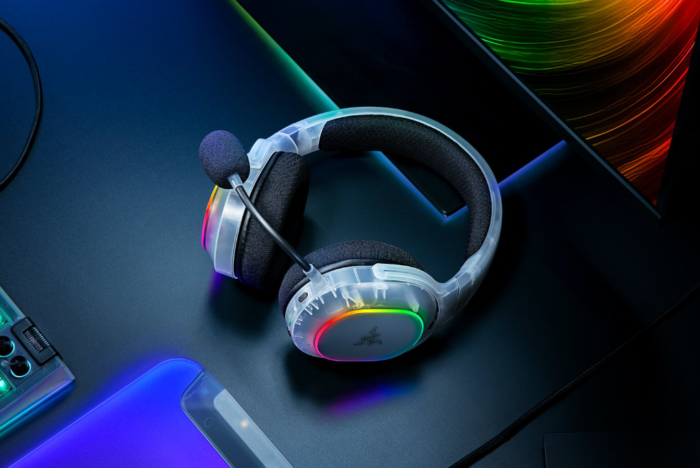 Razer Multi-Platform Gaming Headset | Barracuda X Chroma | Bluetooth | Over-Ear | Microphone | Phantom White Edition | Wireless